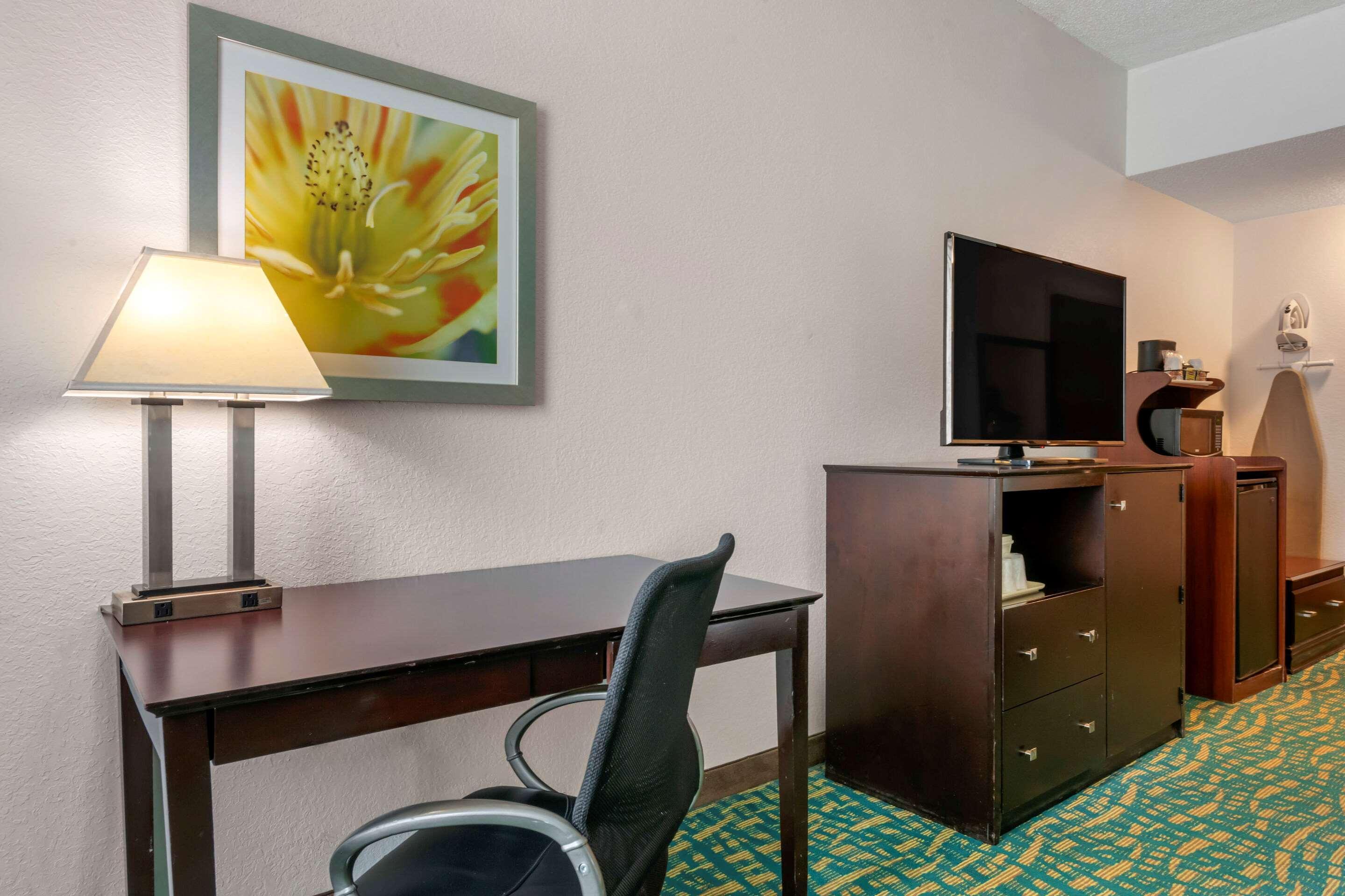 Comfort Inn & Suites Fort Lauderdale West Turnpike Ngoại thất bức ảnh