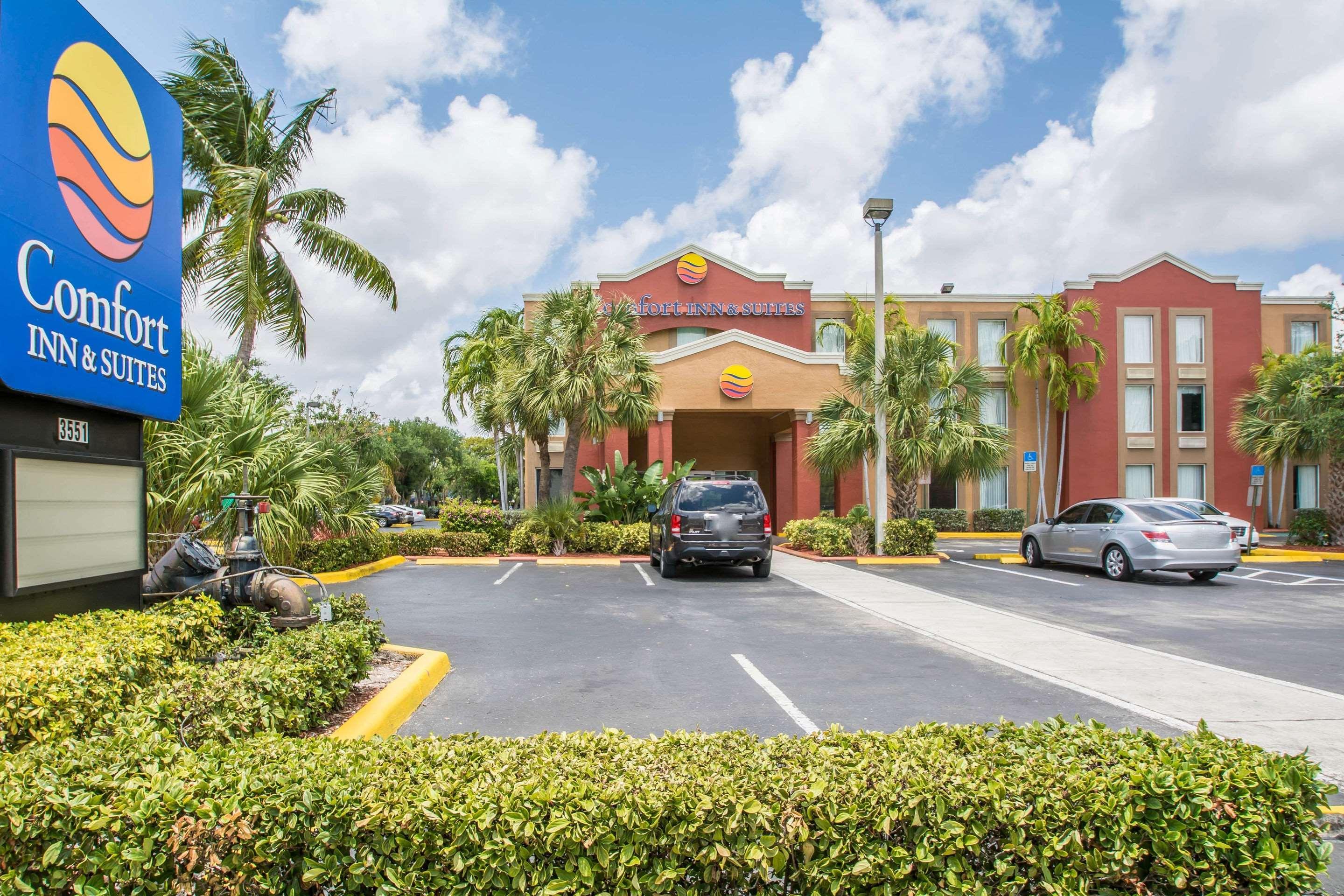Comfort Inn & Suites Fort Lauderdale West Turnpike Lauderdale Lakes Ngoại thất bức ảnh